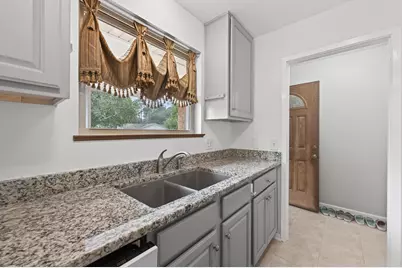 323 Pontevedra Lane, Niceville, FL 32578 - Photo 11