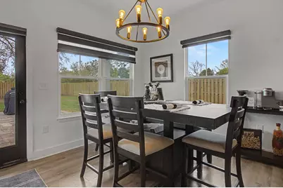197 W 1st Avenue, Crestview, FL 32536 - Photo 15