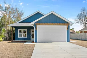 2411 E 16th St, Panama City, FL 32405 - Photo 3