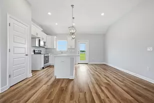 6107 Mildreds Wy, Crestview, FL 32539 - Photo 7