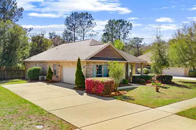 100 Camellia Court, Freeport, FL 32439 - Photo 1