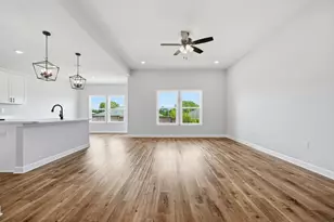 2805 Blackbird Ct, Crestview, FL 32539 - Photo 5
