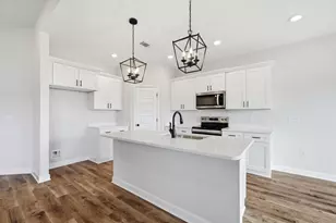 2805 Blackbird Ct, Crestview, FL 32539 - Photo 11