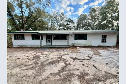 515 E Robinson Avenue, Crestview, FL 32539 - Photo 1