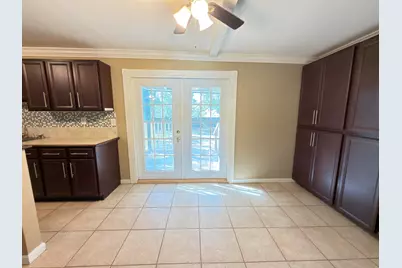 515 E Robinson Avenue, Crestview, FL 32539 - Photo 7