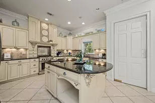 305 Boggy Bayou Ct, Niceville, FL 32578 - Photo 15