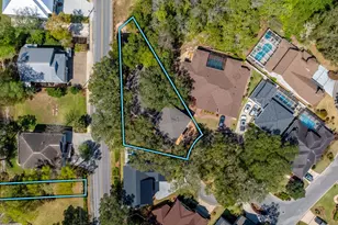 305 Boggy Bayou Ct, Niceville, FL 32578 - Photo 3