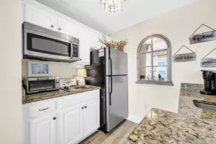 114 Carillon Market St, Panama City Beach, FL 32413 - Photo 5