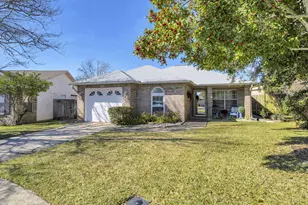 194 Lola Cir, Destin, FL 32541 - Photo 1