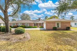 119 W Country Club Dr, Destin, FL 32541 - Photo 1