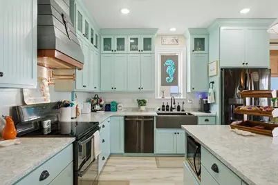 1468 Bermuda Drive, Navarre, FL 32566 - Photo 17