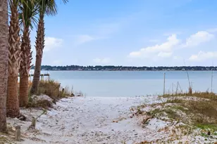 1468 Bermuda Dr, Navarre, FL 32566 - Photo 7