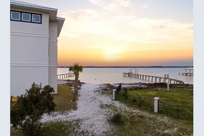 1468 Bermuda Drive, Navarre, FL 32566 - Photo 9