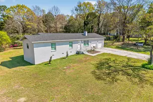 374 Pinewood Dr, Defuniak Springs, FL 32433 - Photo 11