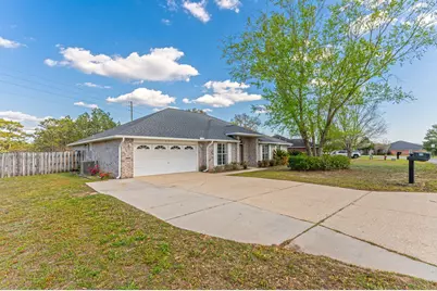 654 Brunson Street, Crestview, FL 32536 - Photo 5