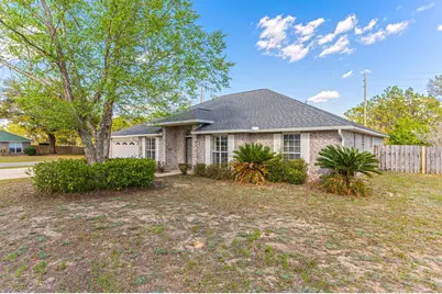 654 Brunson Street, Crestview, FL 32536 - Photo 3