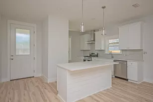 18 Wood Ave, Panama City, FL 32404 - Photo 5