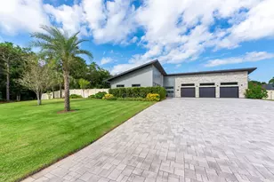 2693 Holley Club Dr, Navarre, FL 32566 - Photo 1