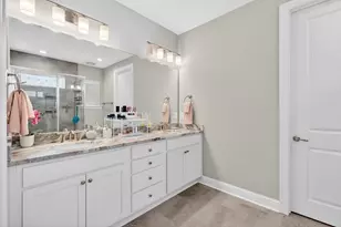 99 Laurel Oaks Dr, Freeport, FL 32439 - Photo 13