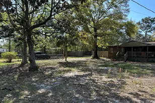 8143 Lucena St, Navarre, FL 32566 - Photo 3