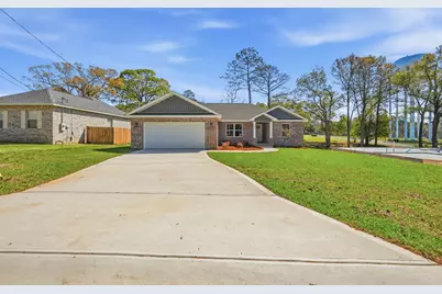 309 Gil Ava Street, Crestview, FL 32536 - Photo 3