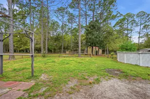 4237 Melton Rd, Milton, FL 32583 - Photo 37