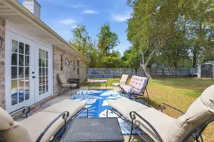 6910 Calle De Amigo, Navarre, FL 32566 - Photo 25