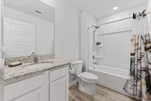6320 Burrow Ln, Pensacola, FL 32526 - Photo 13