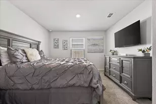 6320 Burrow Ln, Pensacola, FL 32526 - Photo 11