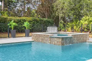 943 Emerald Bay Dr, Destin, FL 32541 - Photo 1