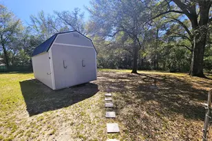 164 S 13th St, Defuniak Springs, FL 32435 - Photo 29