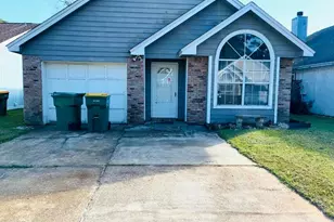 3047 Yorktown Cir, Fort Walton Beach, FL 32547 - Photo 1