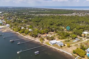 99-100 Soundside Dr, Gulf Breeze, FL 32563 - Photo 3