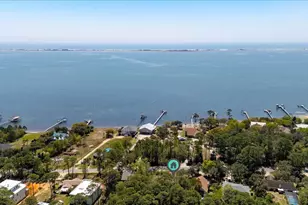 99-100 Soundside Dr, Gulf Breeze, FL 32563 - Photo 5