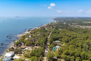 99-100 Soundside Dr, Gulf Breeze, FL 32563 - Photo 3
