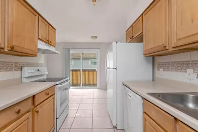 210 Pelham Road #201B, Fort Walton Beach, FL 32547 - Photo 9