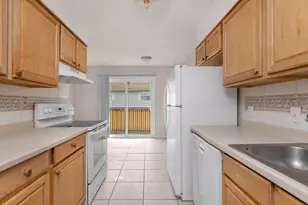 210 Pelham Rd, Fort Walton Beach, FL 32547 - Photo 9