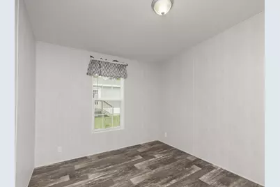 910 N Lloyd Street, Crestview, FL 32536 - Photo 17