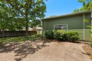 62 4th Ave, Shalimar, FL 32579 - Photo 3
