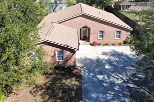 8600 Estrada St, Navarre, FL 32566 - Photo 5