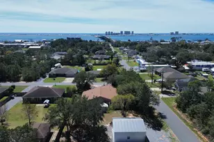8600 Estrada St, Navarre, FL 32566 - Photo 19