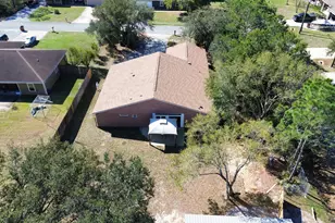 8600 Estrada St, Navarre, FL 32566 - Photo 15