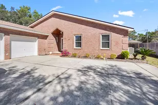 8600 Estrada St, Navarre, FL 32566 - Photo 3