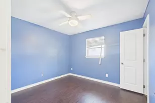 343 NW Hollywood Blvd, Fort Walton Beach, FL 32548 - Photo 11