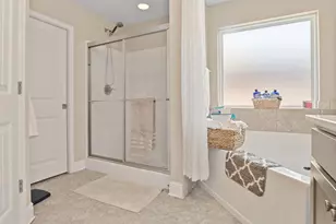 2036 Shannon Rd, Navarre, FL 32566 - Photo 27