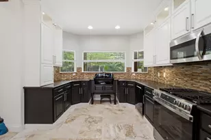 9643 Bone Bluff Dr, Navarre, FL 32566 - Photo 15