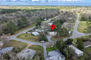 448 Lakeview Ave, Cantonment, FL 32533 - Photo 15