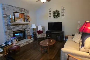 19 Lake Lorraine Cir, Shalimar, FL 32579 - Photo 11