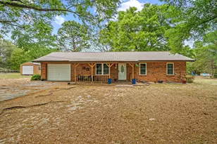 6061 Coy Burgess Loop, Defuniak Springs, FL 32435 - Photo 1