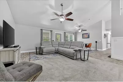 5328 Whitney Court, Crestview, FL 32536 - Photo 9